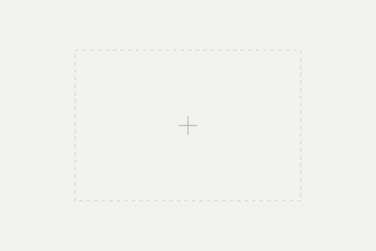 Neutral placeholder for photographs of real packaging samples; media review pending.